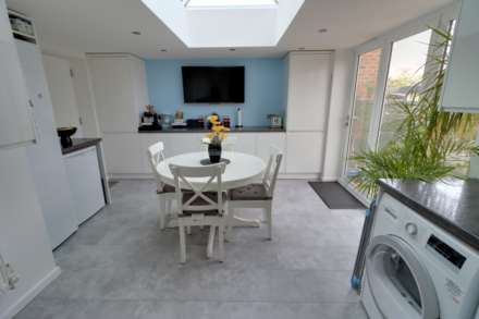 Whiteknights Road, Reading, Image 3