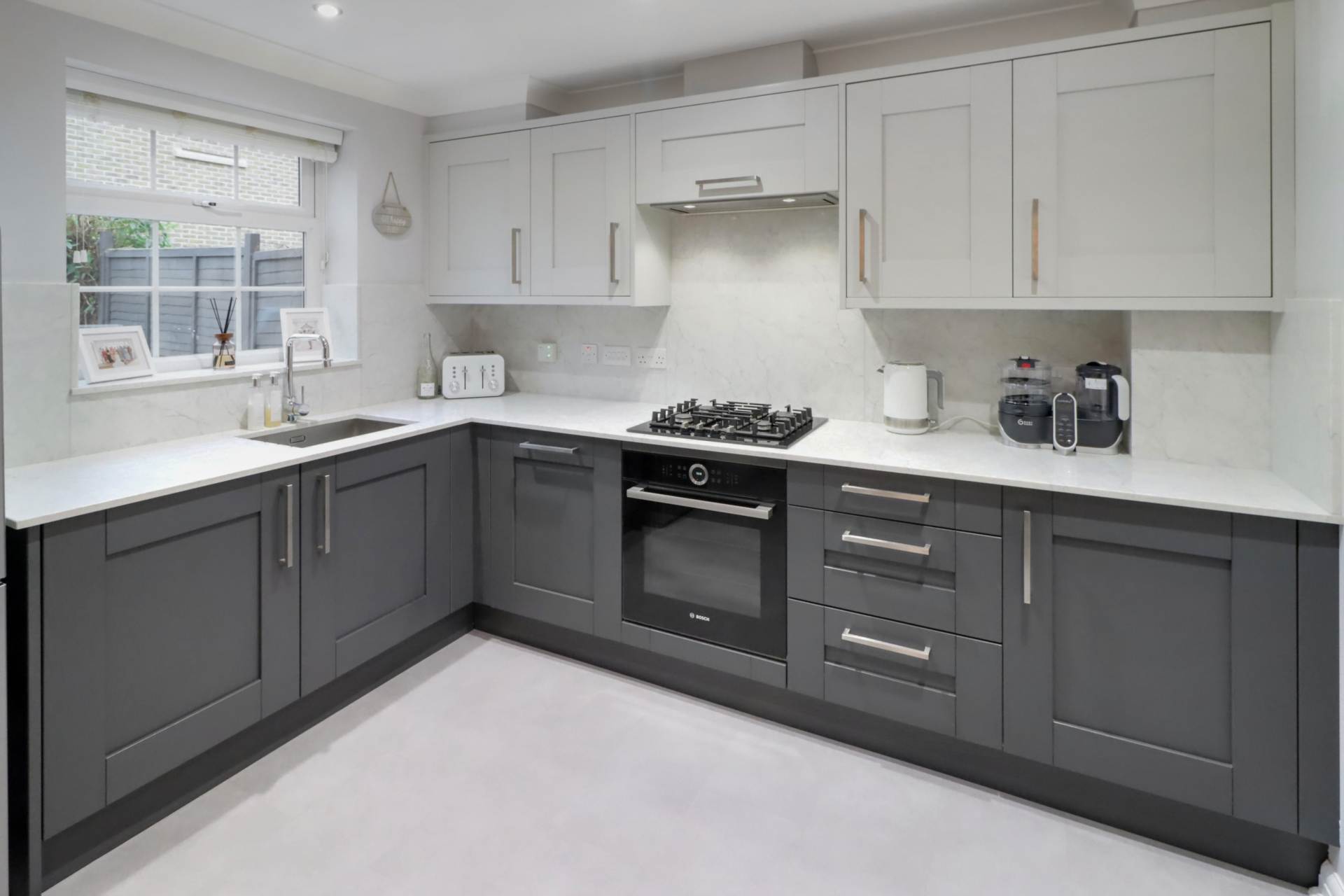 Wickham Way, Sherfield On Loddon, Image 2