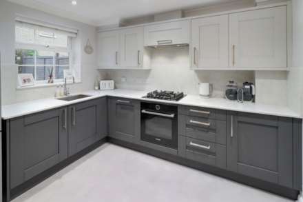 Wickham Way, Sherfield On Loddon, Image 2
