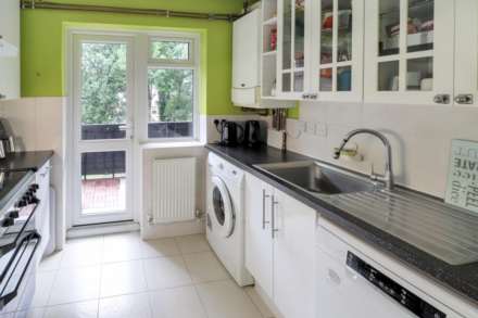 Courts Road, Earley, Image 5