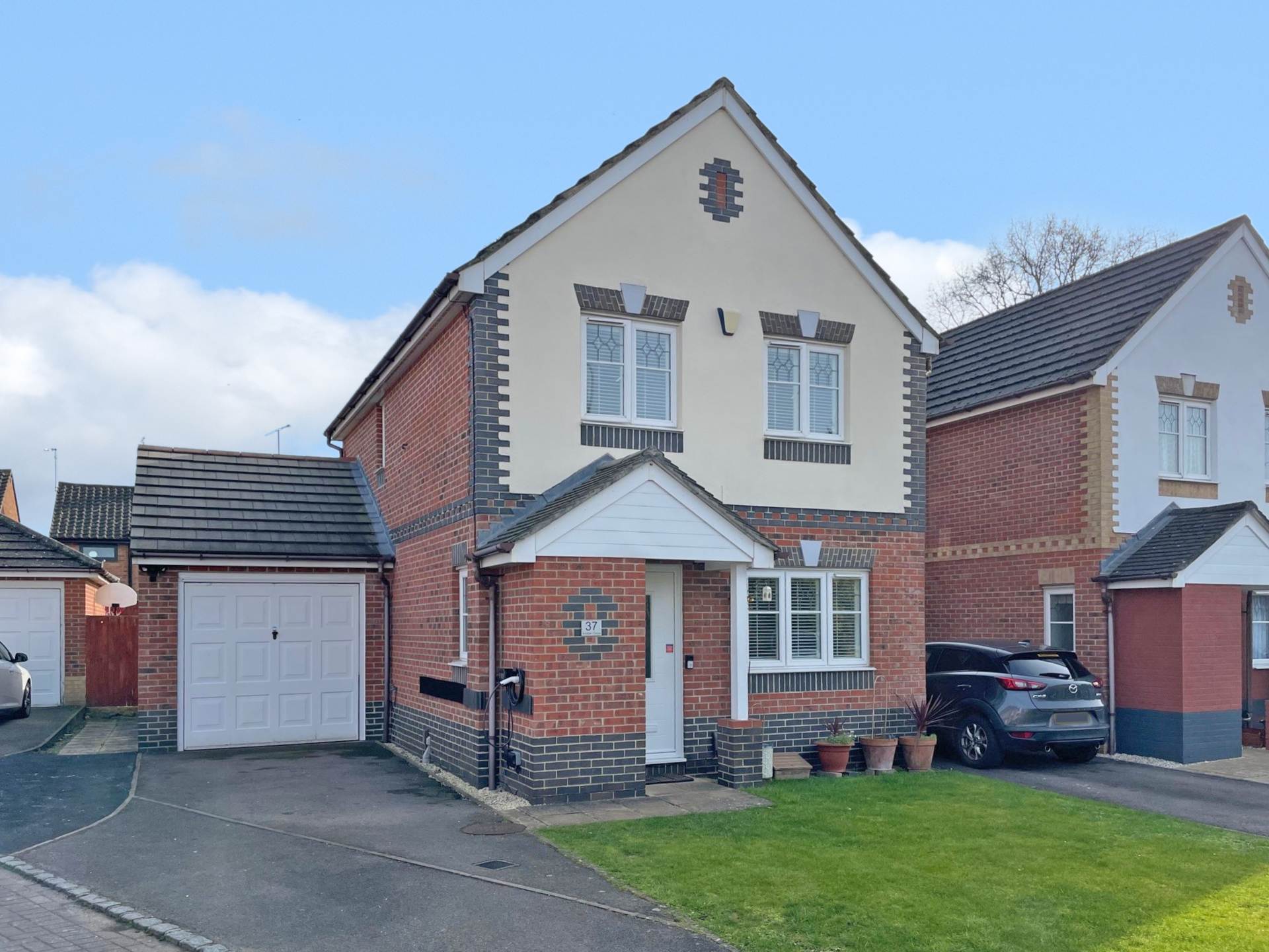 Amber Close, Earley, Image 1