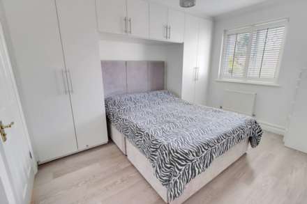 Amber Close, Earley, Image 7