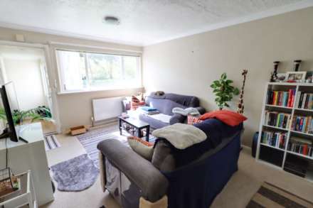 Wallace Close, Woodley, Image 3