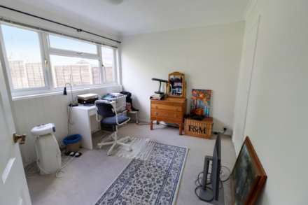 Wallace Close, Woodley, Image 8