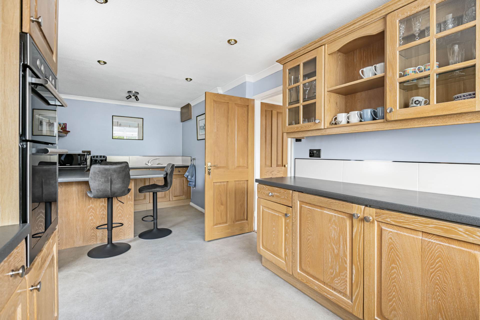 Goodwin Close, Calcot, Image 5