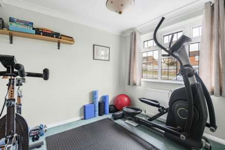 Goodwin Close, Calcot, Image 10