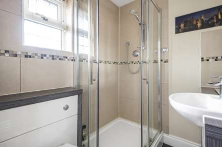 Goodwin Close, Calcot, Image 13