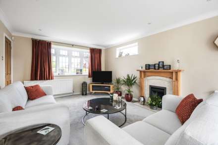 Goodwin Close, Calcot, Image 3