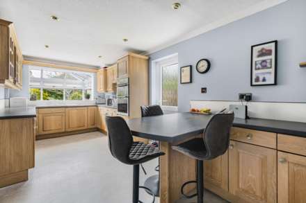 Goodwin Close, Calcot, Image 4