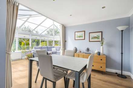Goodwin Close, Calcot, Image 7