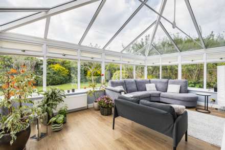 Goodwin Close, Calcot, Image 9