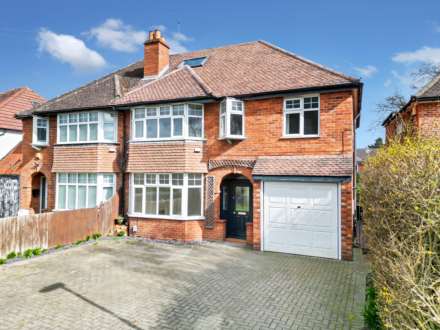 Property For Sale Mays Close, Earley, Reading
