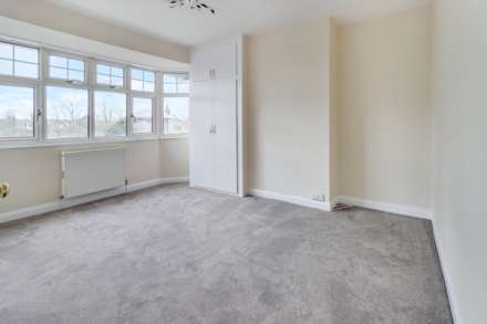 Mays Close, Earley, Image 9