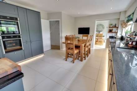 Church Road, Earley, Image 9