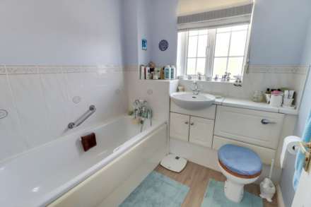 Chesterment Way, Reading, Image 8