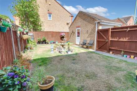 Chesterment Way, Reading, Image 9
