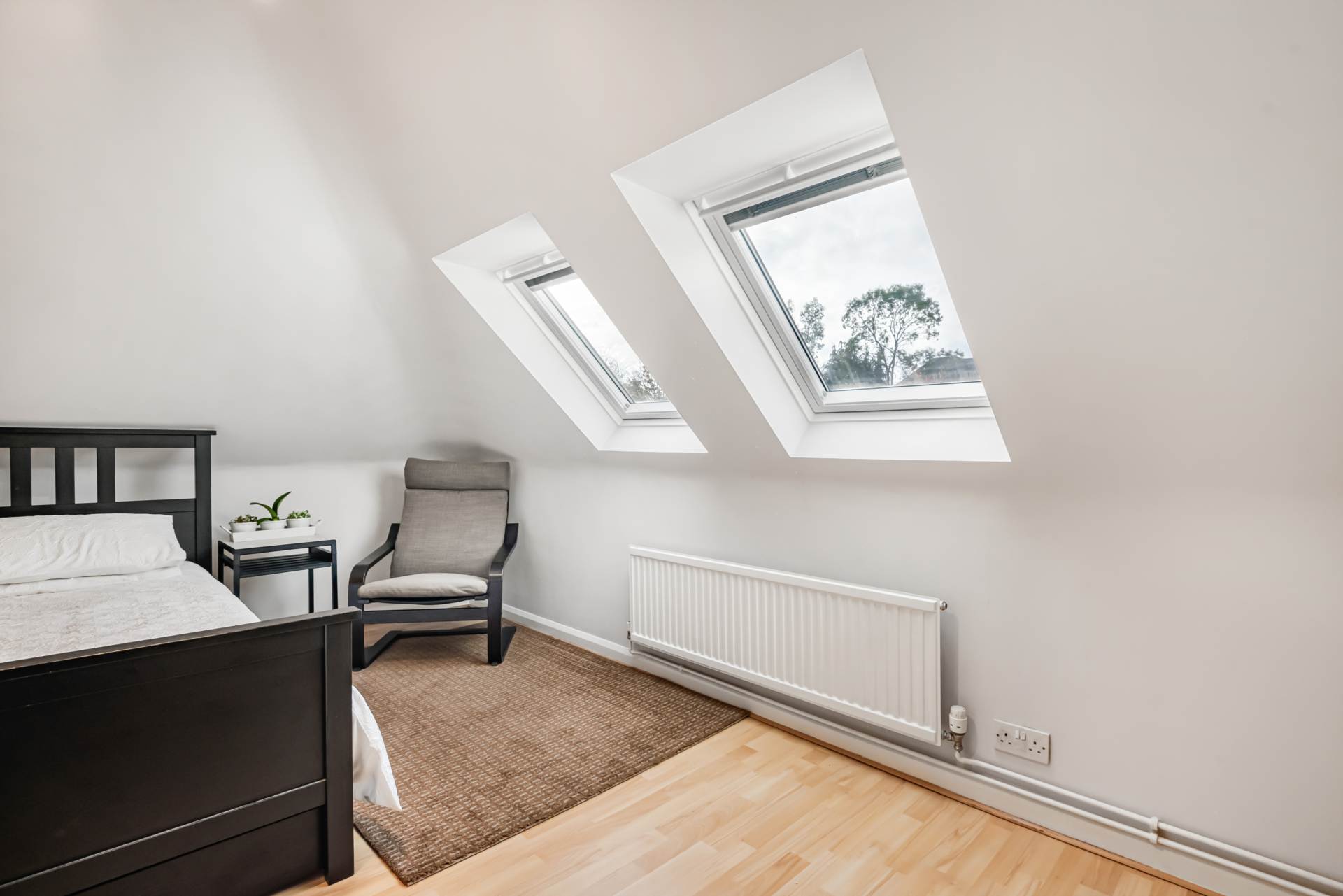 Meadow Road, Earley, Image 15