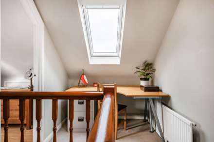 Meadow Road, Earley, Image 12