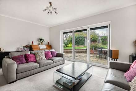 Meadow Road, Earley, Image 2