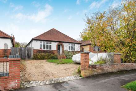 Meadow Road, Earley, Image 22