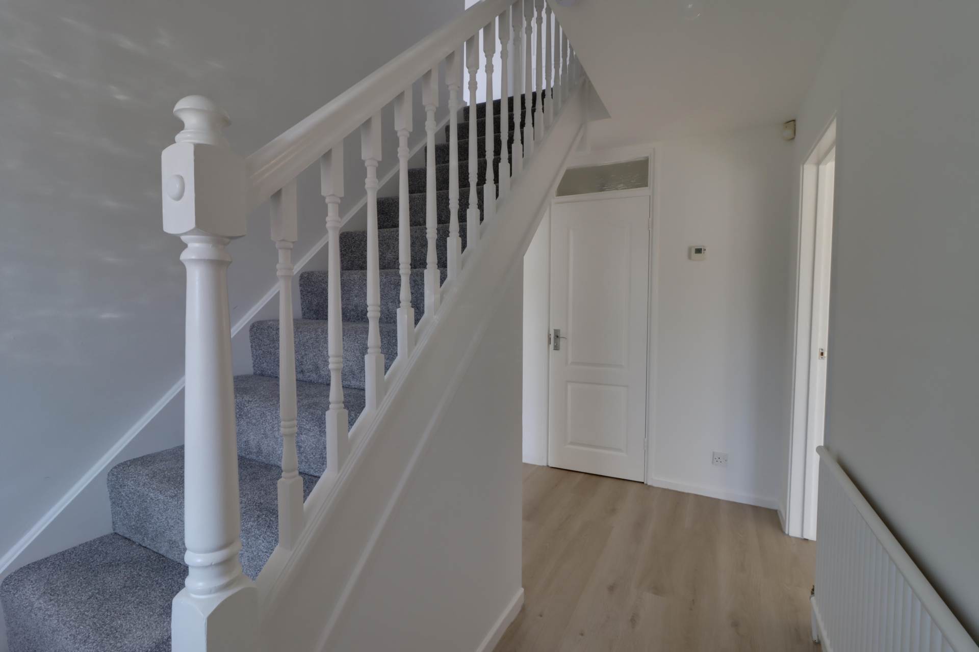 Woodpecker Close, Reading, Image 2