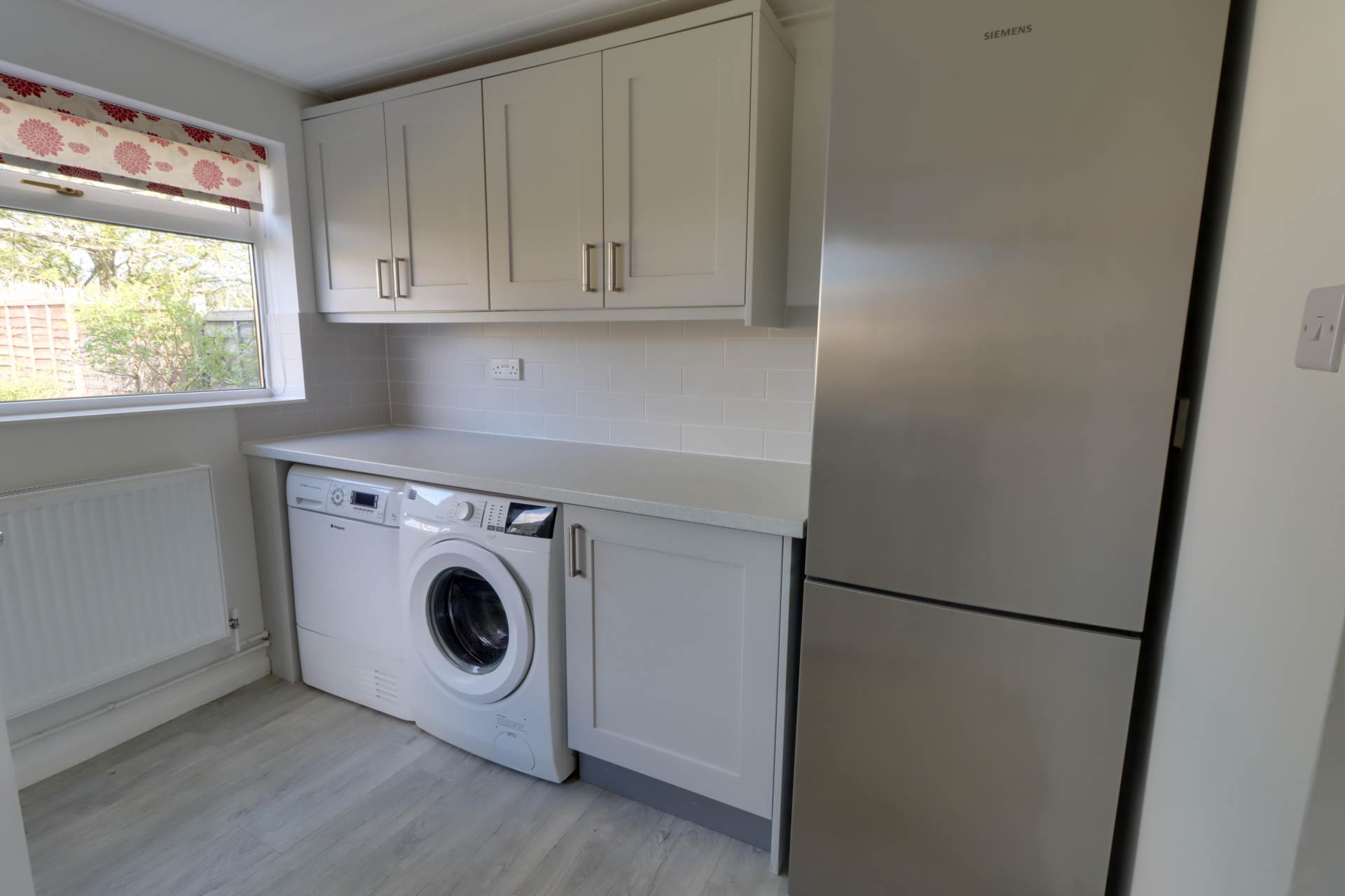 Woodpecker Close, Reading, Image 8