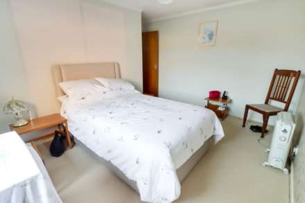 Chilcombe Way, Earley, Image 7