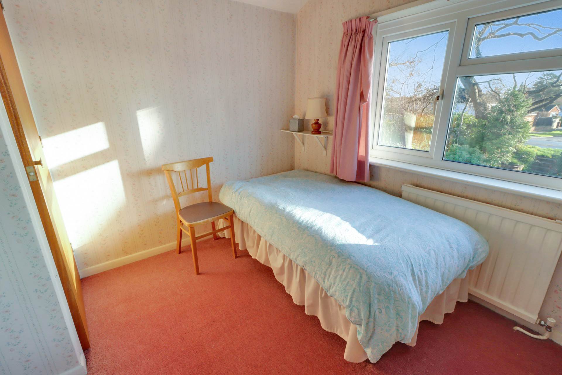 Western Ave, Woodley, Image 17