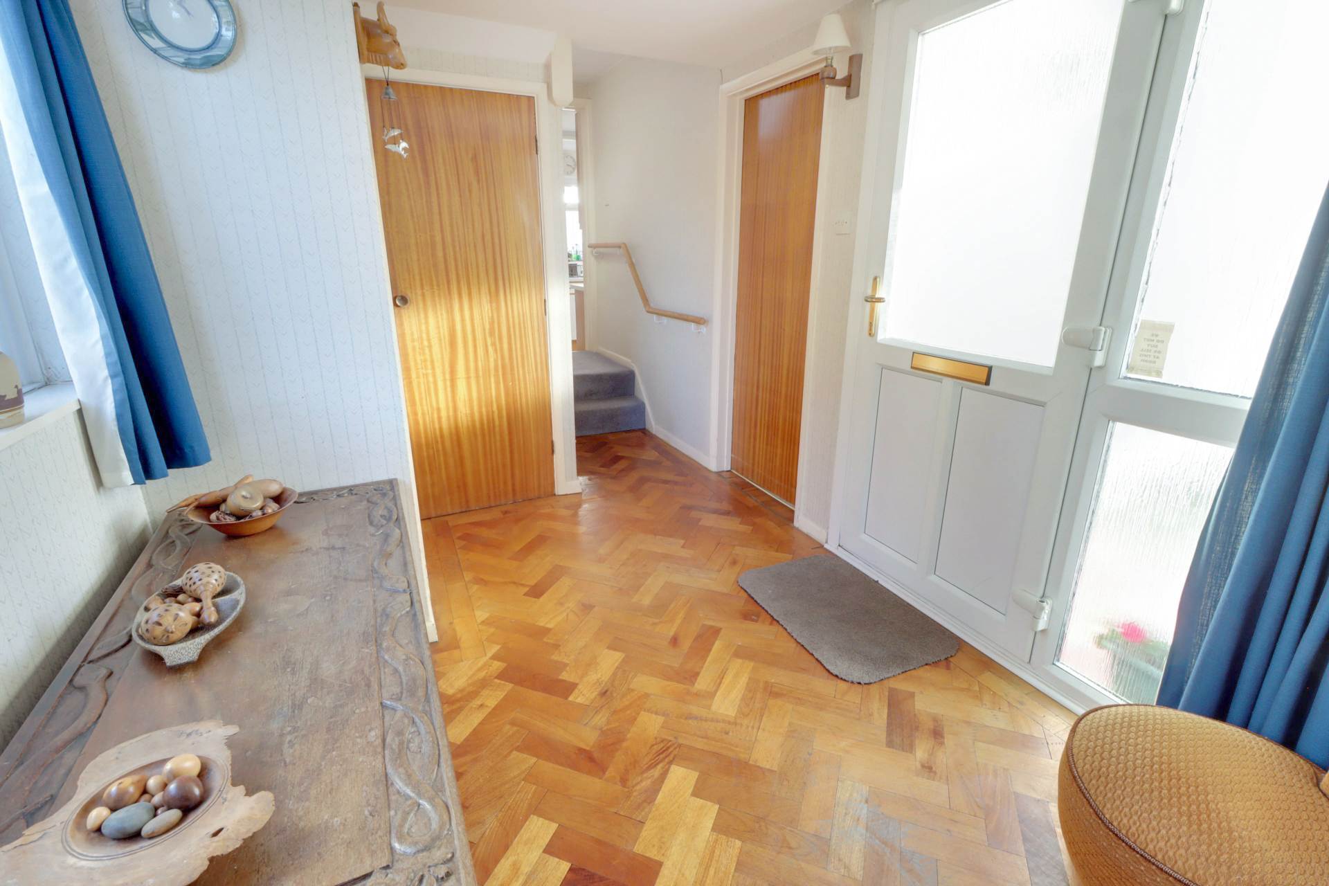 Western Ave, Woodley, Image 6