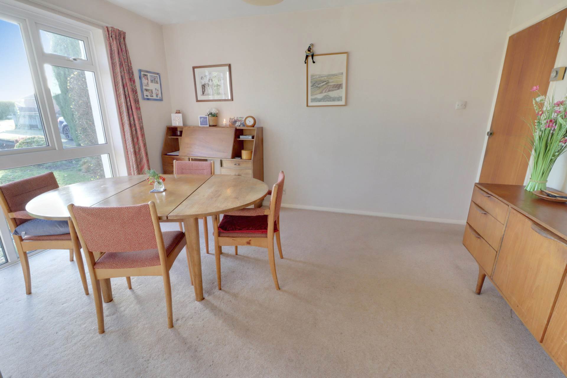 Western Ave, Woodley, Image 9