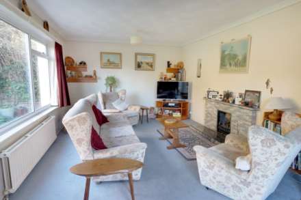 Western Ave, Woodley, Image 2