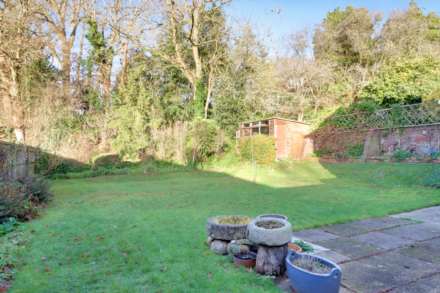 Western Ave, Woodley, Image 3