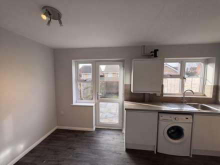 Lutton Close, Reading, Image 4