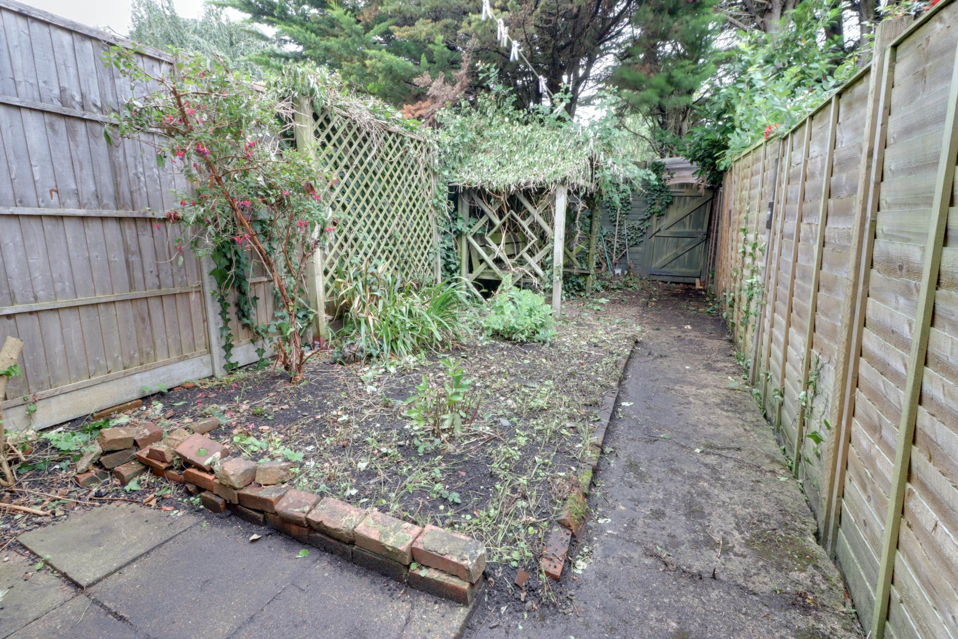 Tuns Hill Cottages, Reading, Image 8