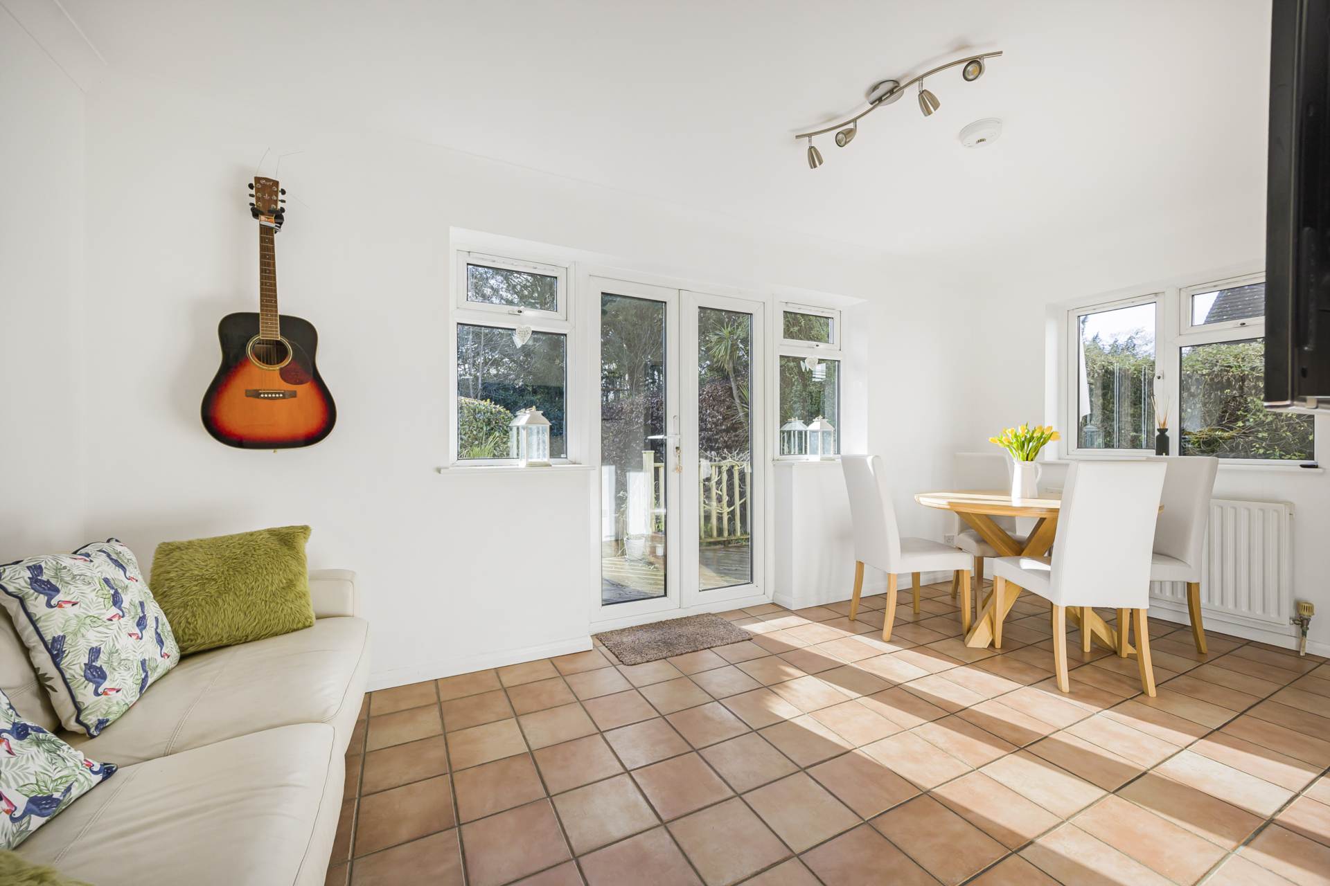 Silverdale Road, Earley, Image 12