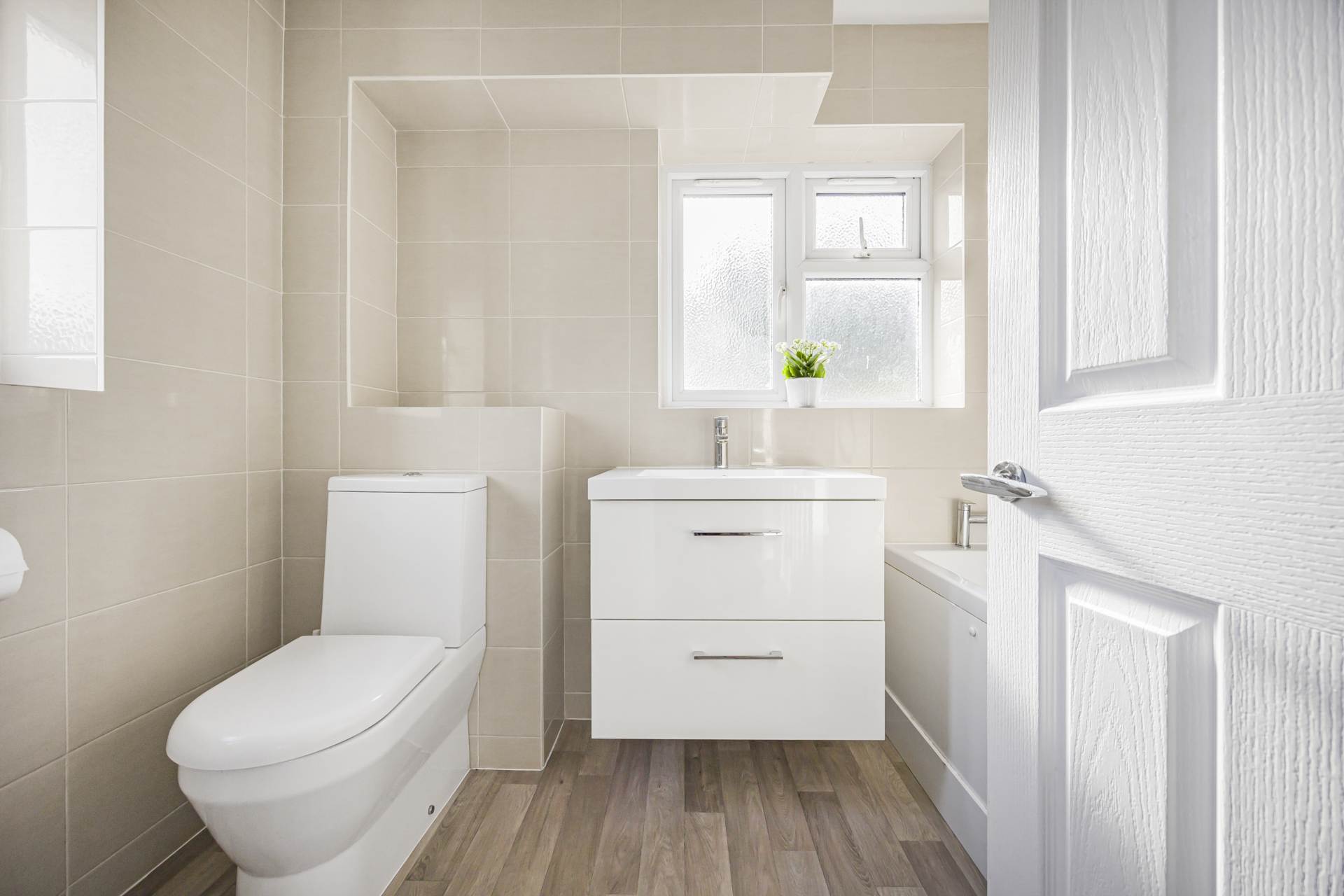 Silverdale Road, Earley, Image 18