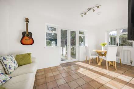 Silverdale Road, Earley, Image 12