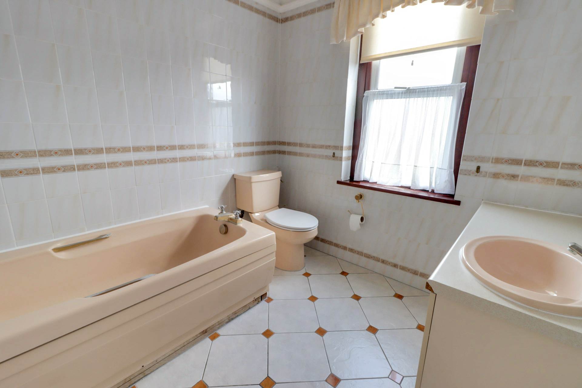 Recreation Road, Tilehurst, Image 13