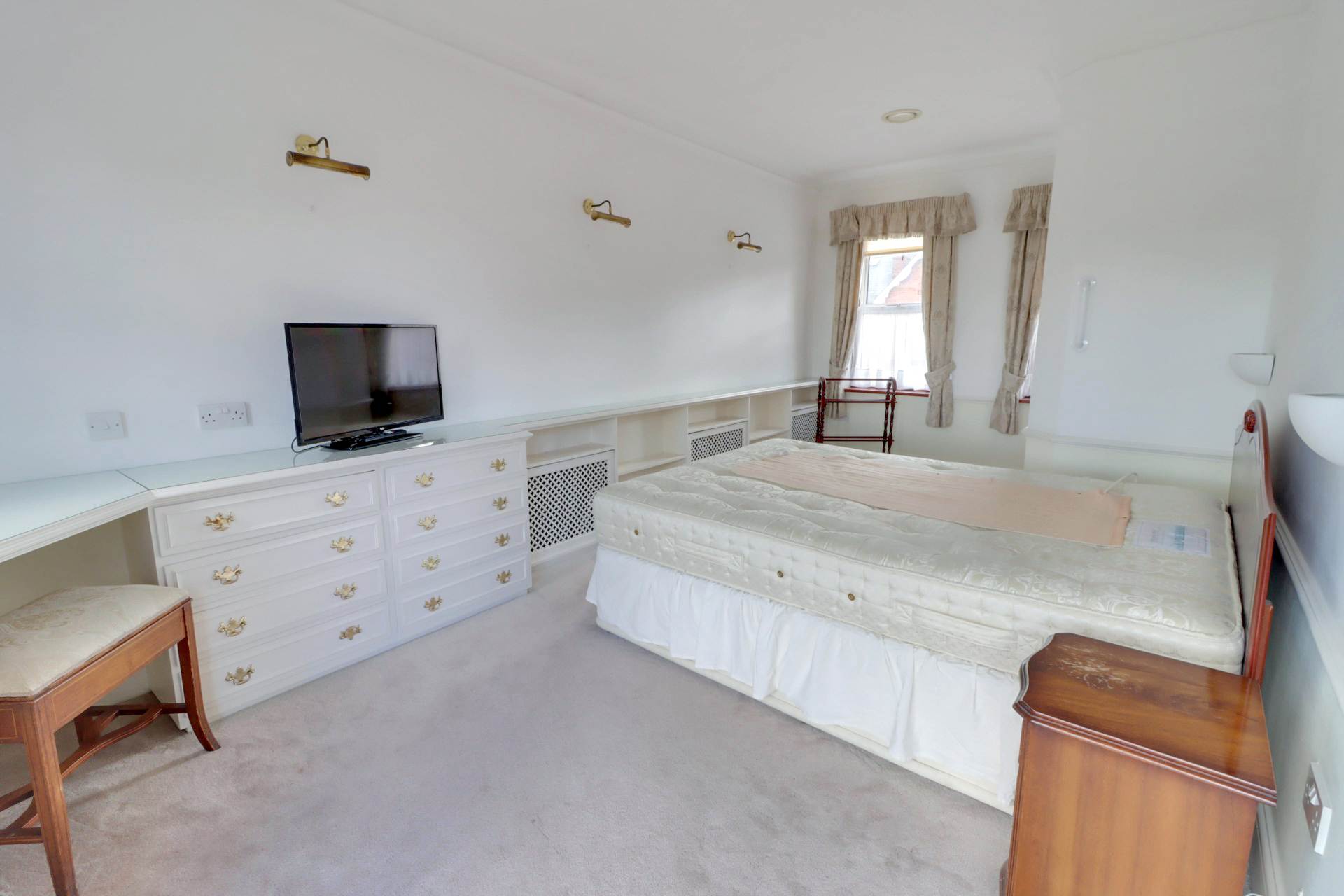 Recreation Road, Tilehurst, Image 8