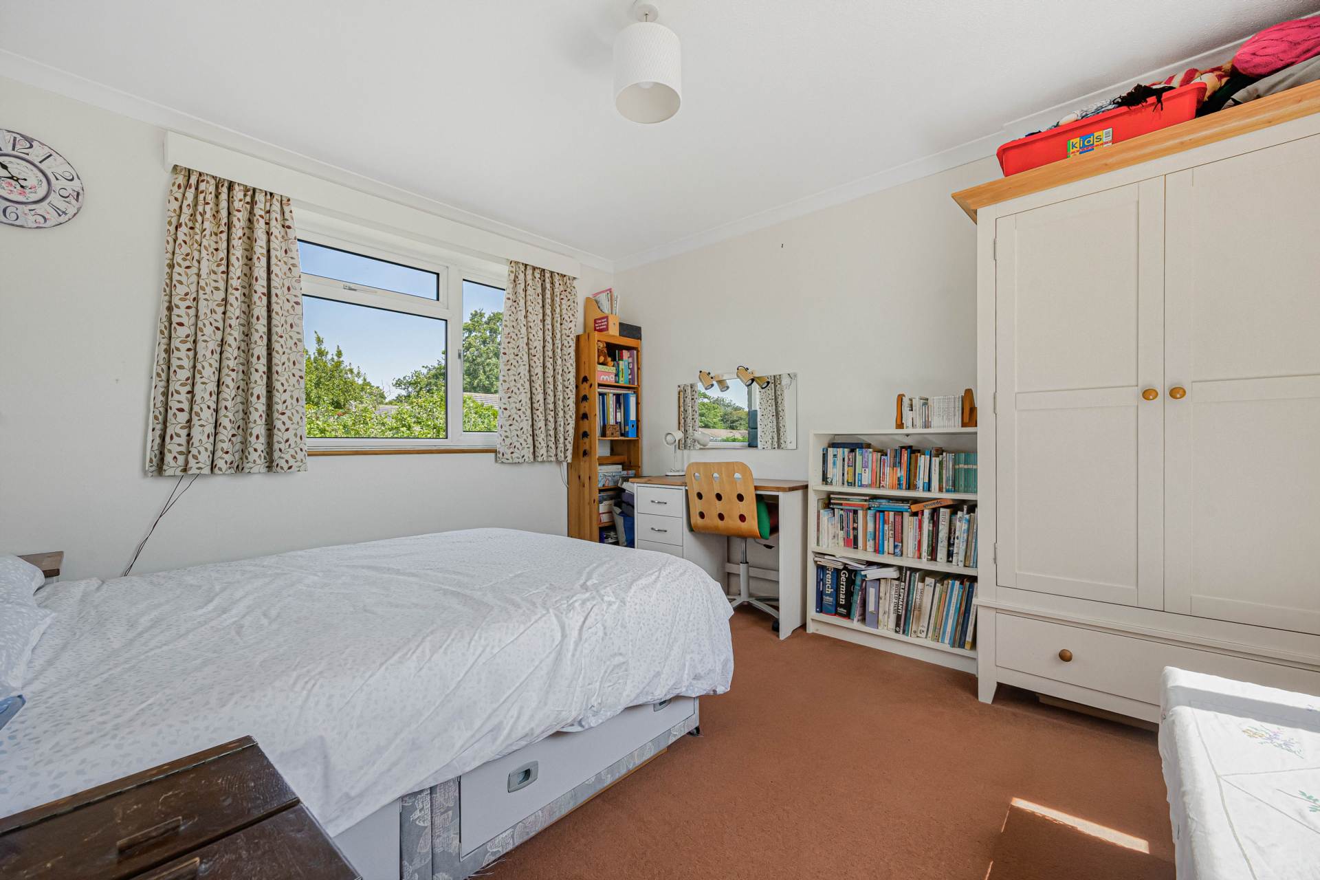 Nash Close, Earley, Image 12