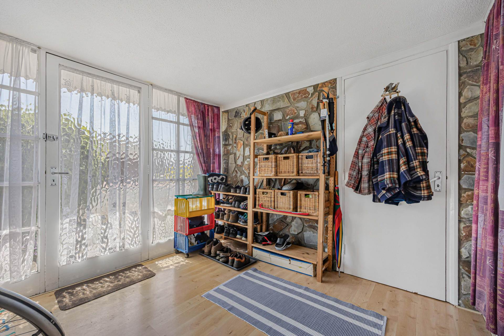 Nash Close, Earley, Image 5