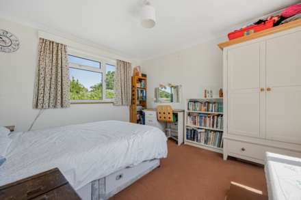 Nash Close, Earley, Image 12