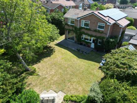 Nash Close, Earley, Image 17