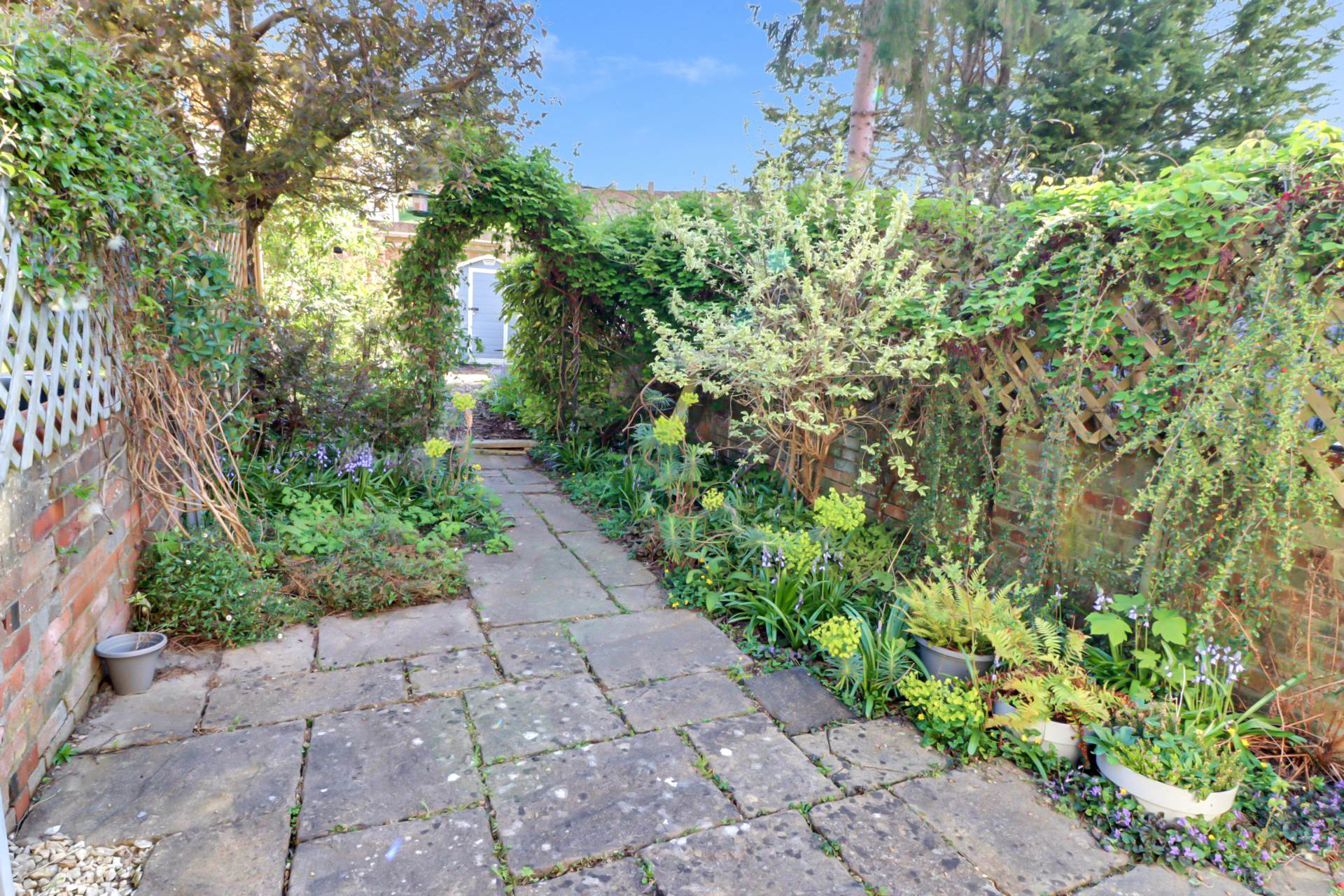 Elgar Road, Reading, Image 12