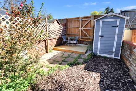 Elgar Road, Reading, Image 14