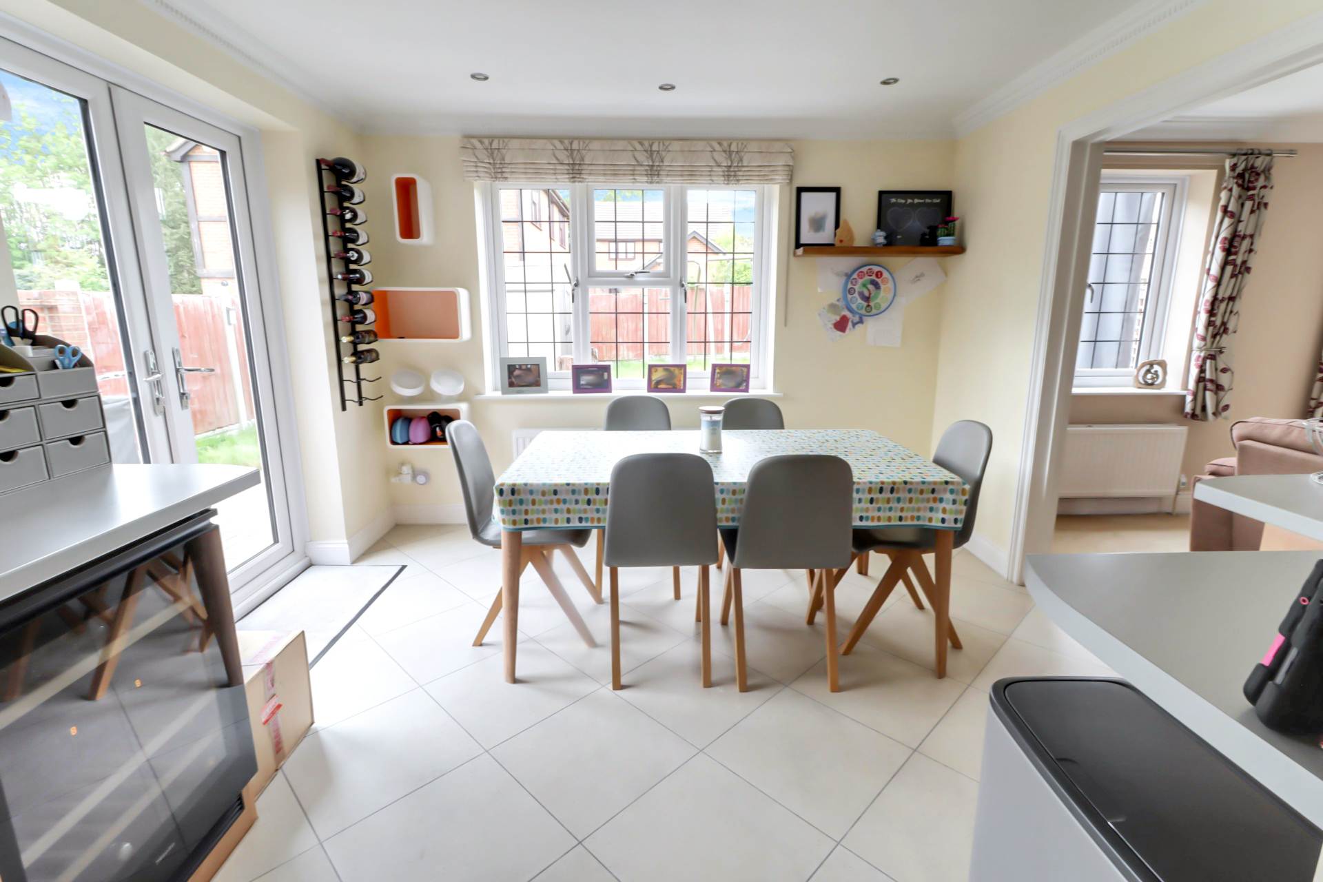 Cutbush Close, Reading, Image 4