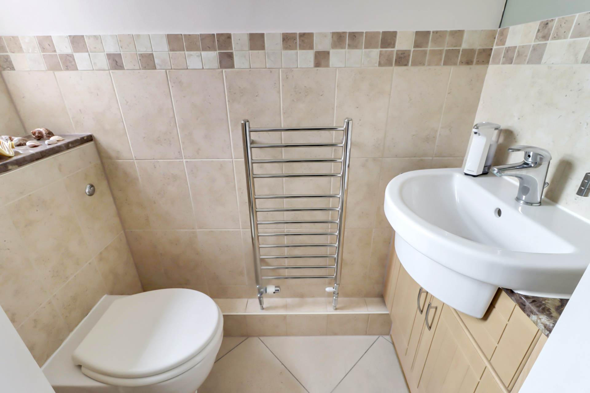 Cutbush Close, Reading, Image 9