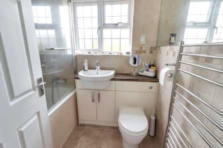 Cutbush Close, Reading, Image 15