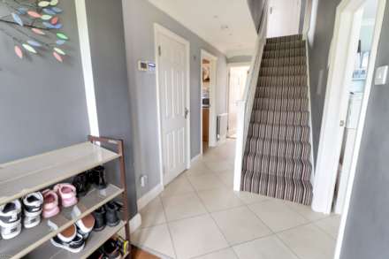 Cutbush Close, Reading, Image 6