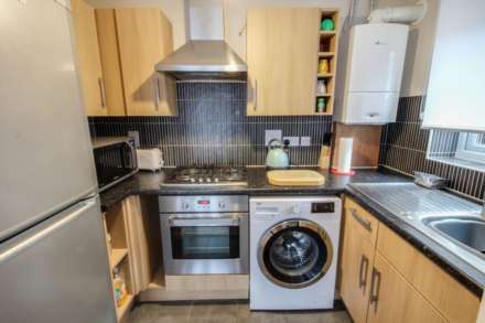 Regis Park Road, Reading, Image 3